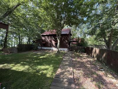 8180 E Northshore