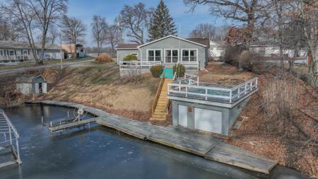 5629 N Stahl