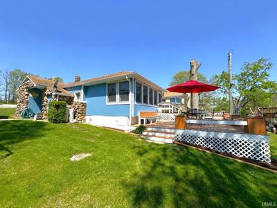 6855 N Skaggs