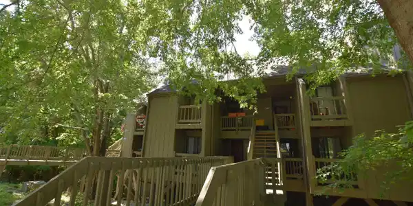 9404 S Lake Ridge