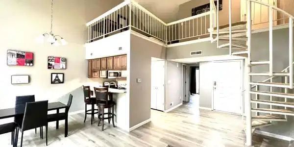 9034 S Pointe Ridge