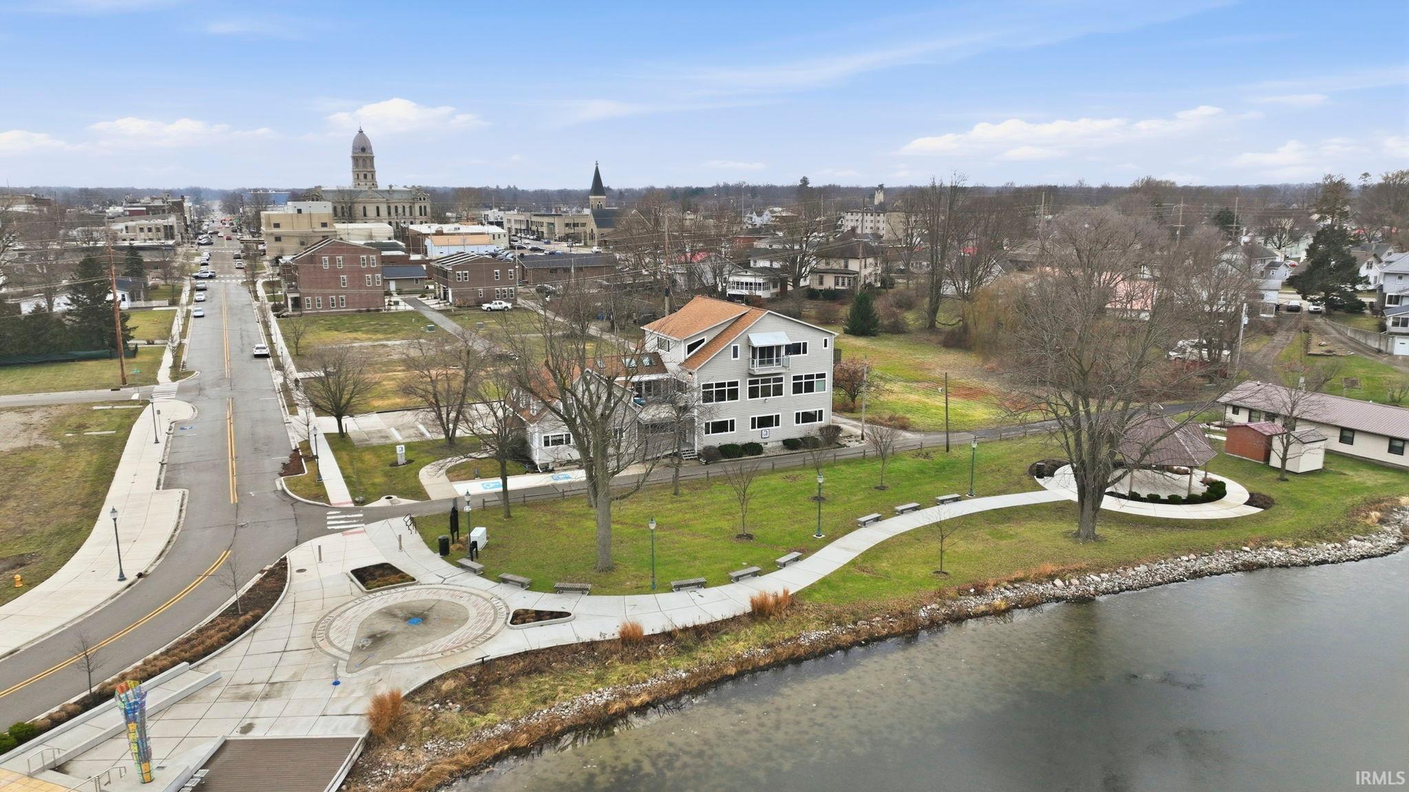 Image 2: Aerial view, Aerial View