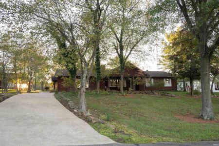 276 S Poinsettia