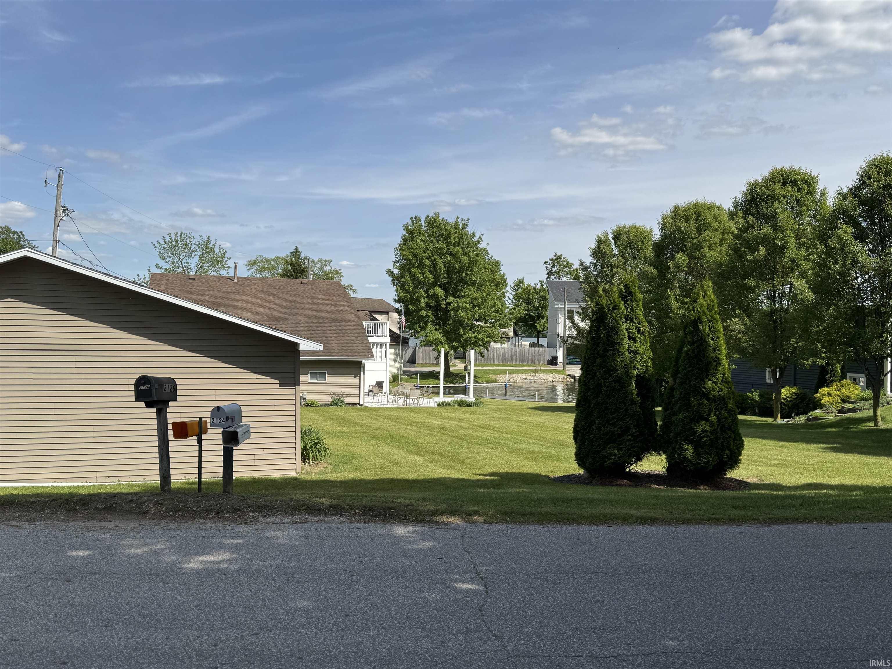 Image 1: Front Deck view