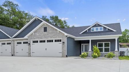 80 Ln 520 Lake James