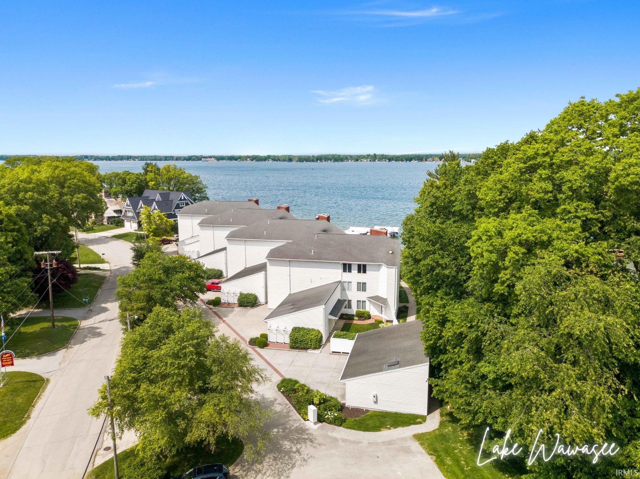Image 2: Lakefront Condo Lake Wawasee
