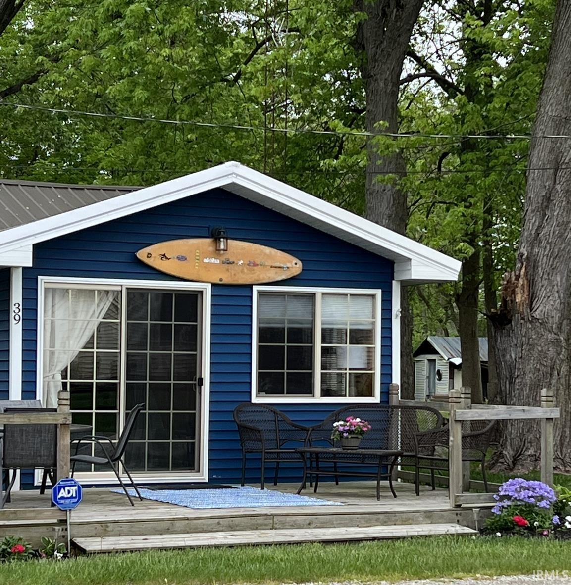 39 Ems B60, Warsaw, IN lhrmls01981793