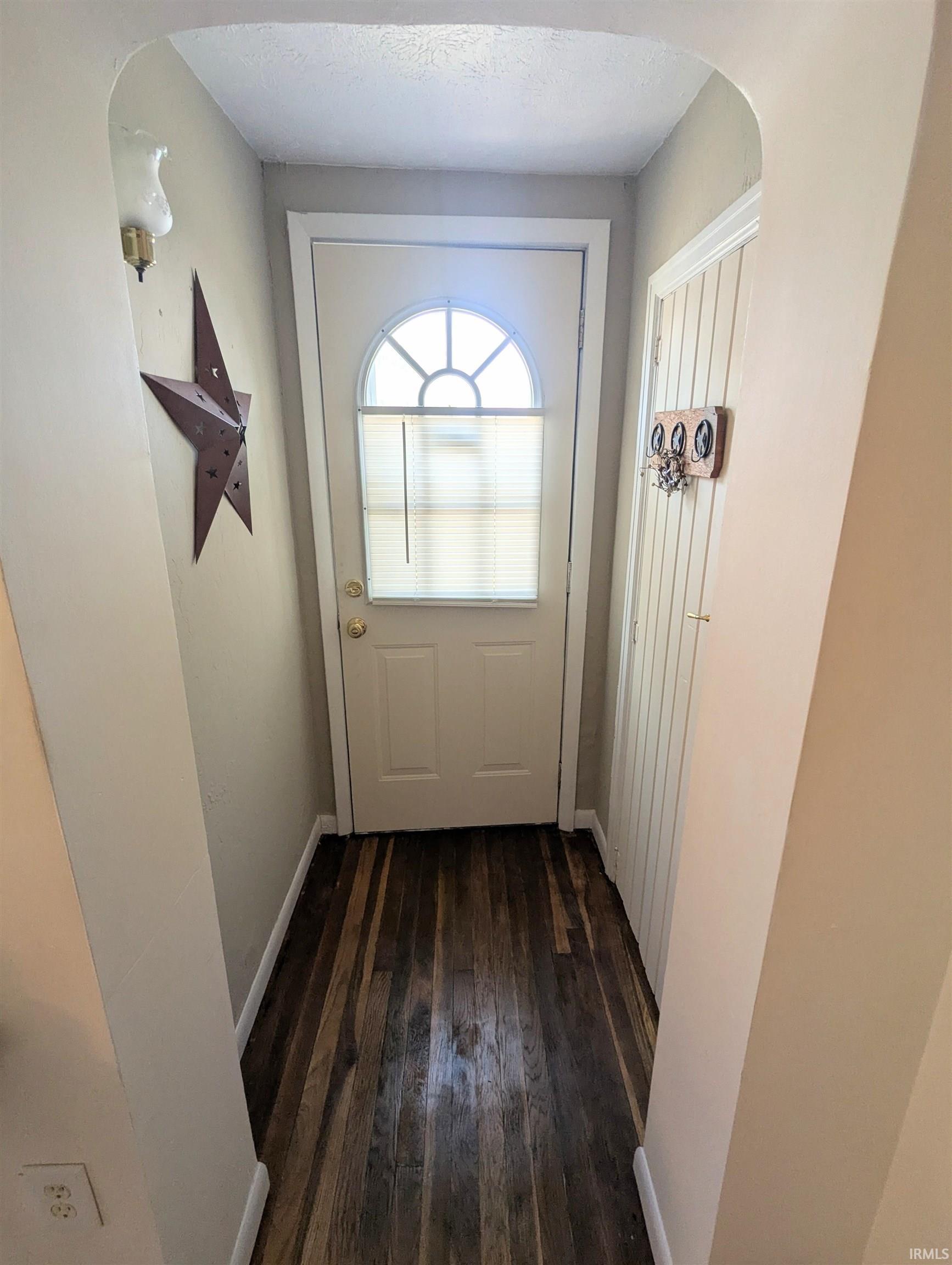 Image 3: Front entry door Image 3: Front entry door