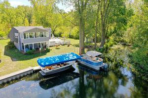 5900 E George