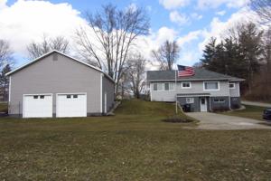 654 E Clear Lake