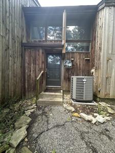 9465 S Pointe LaSalle
