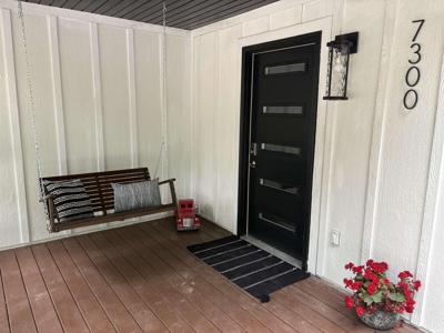7300 E Salt Creek
