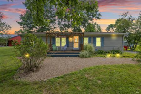 5355 E Pine