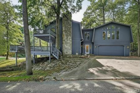8002 N Lakeview