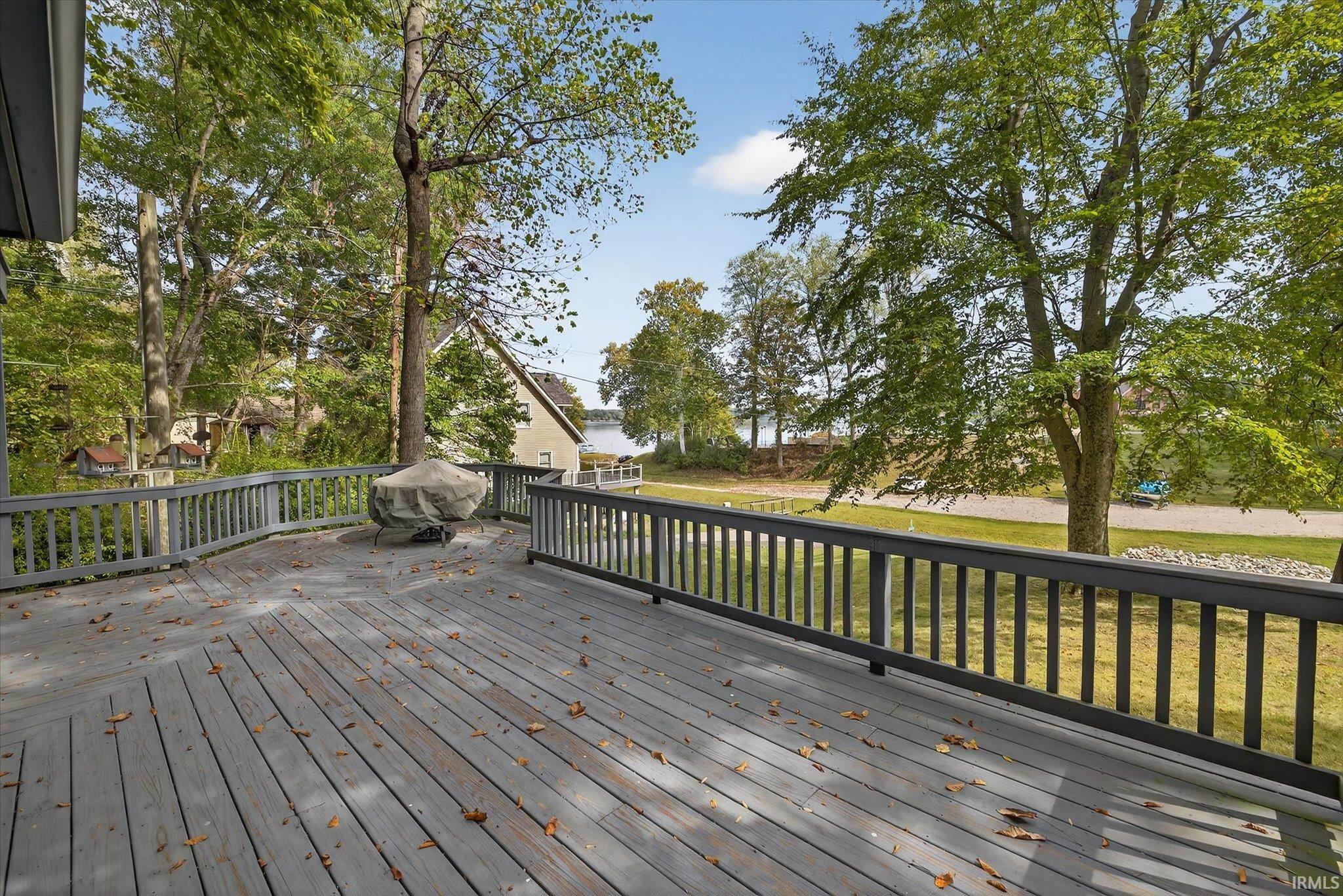 Image 1: Wooden deck with a lawn, Deck Image 1: Wooden deck with a lawn, Deck