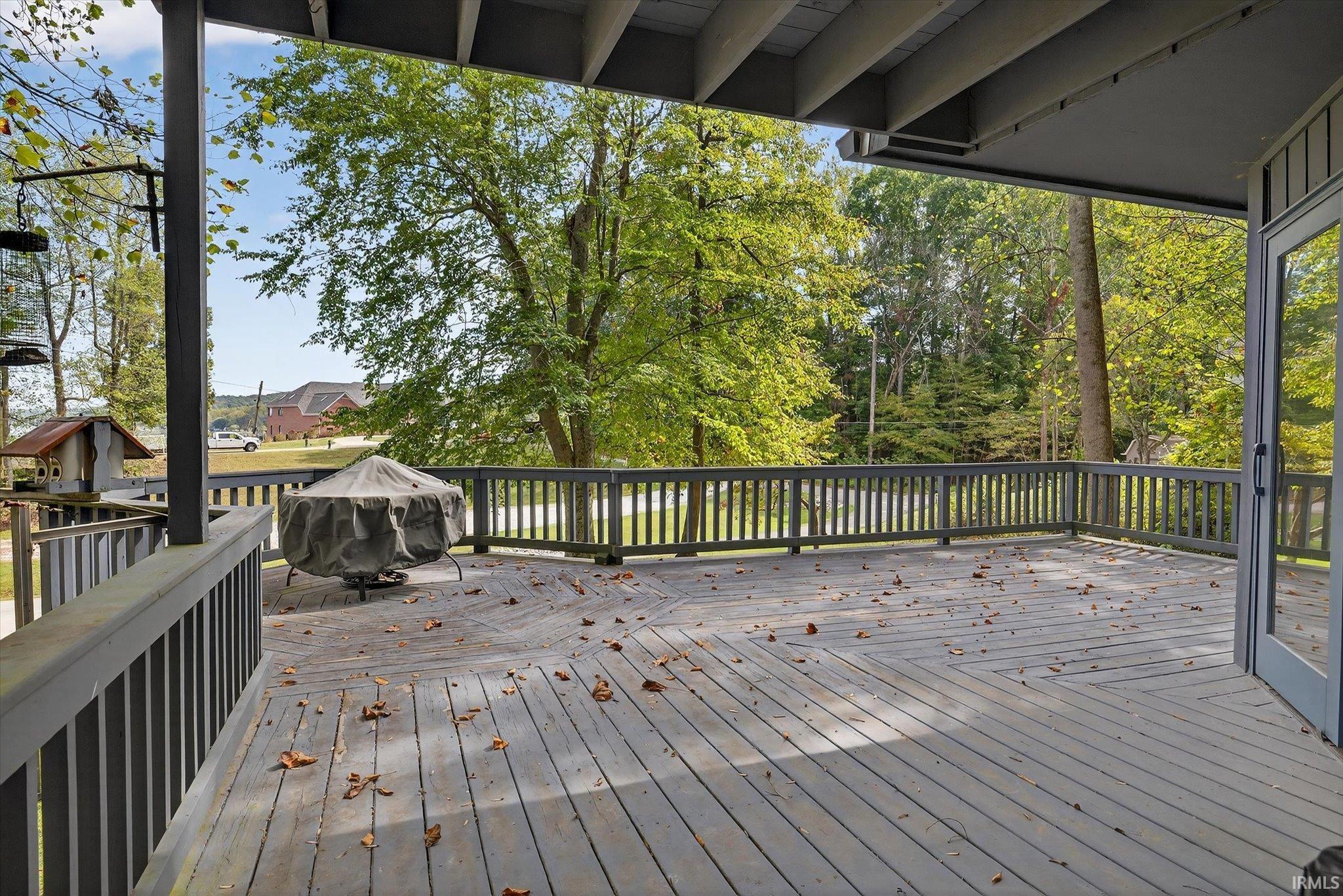 Image 3: Wooden terrace with a grill, Deck Image 3: Wooden terrace with a grill, Deck