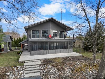 5508 E Golden Acre