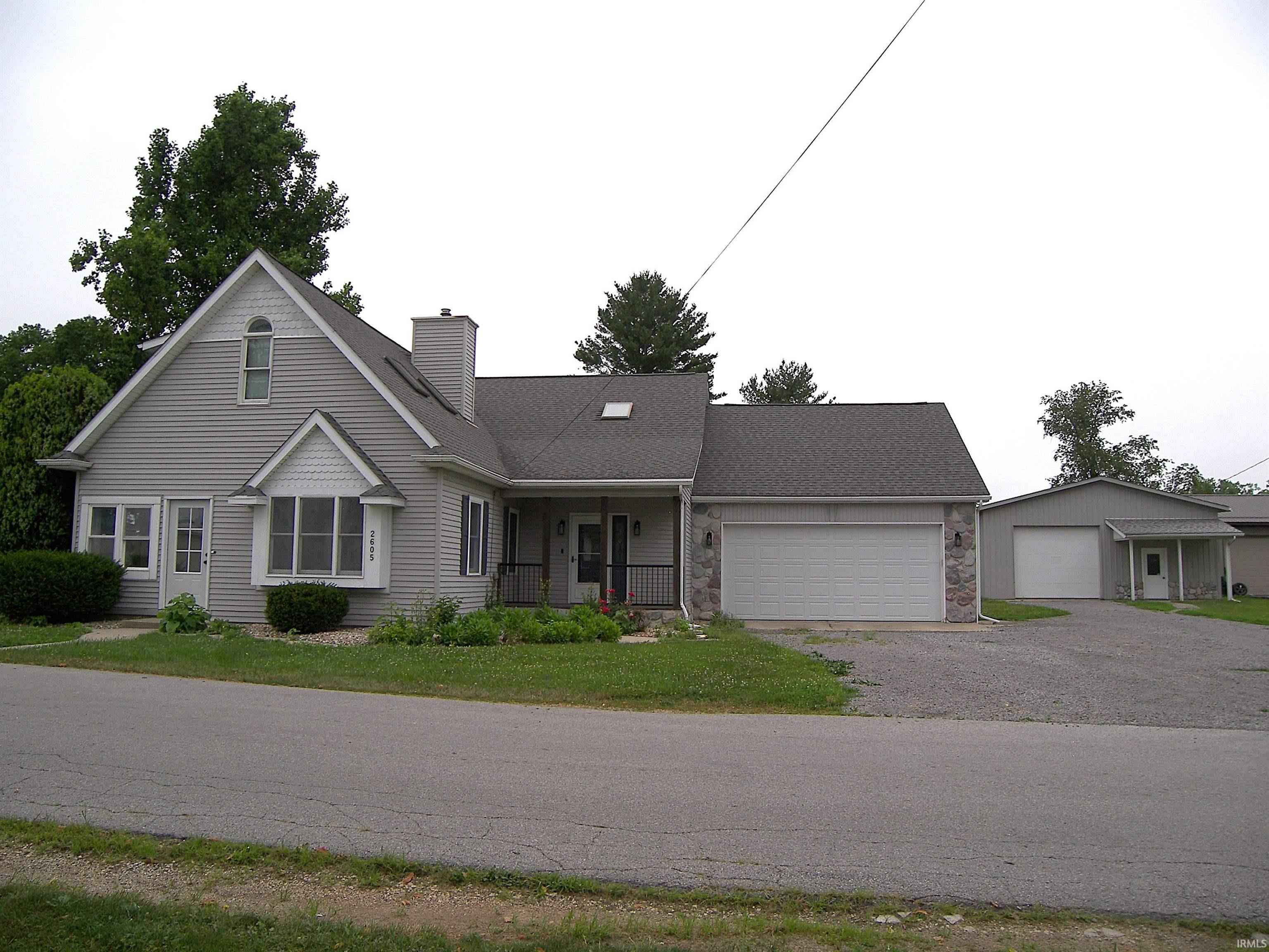 Image 0: Front