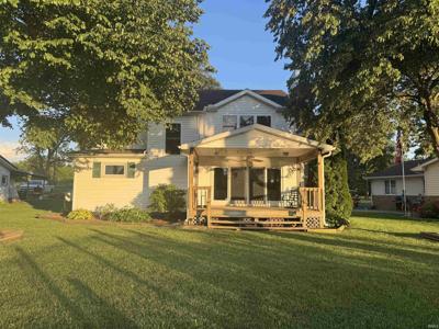 3276 E Bailey