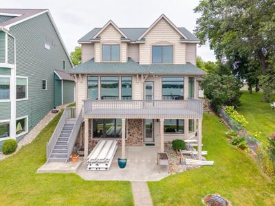 2245 W Orland
