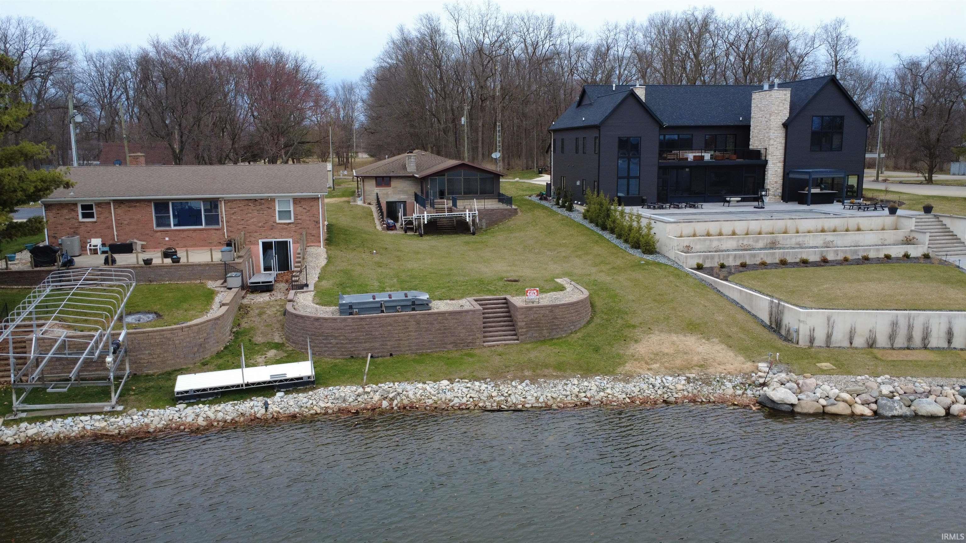 Image 1: Back Of Structure