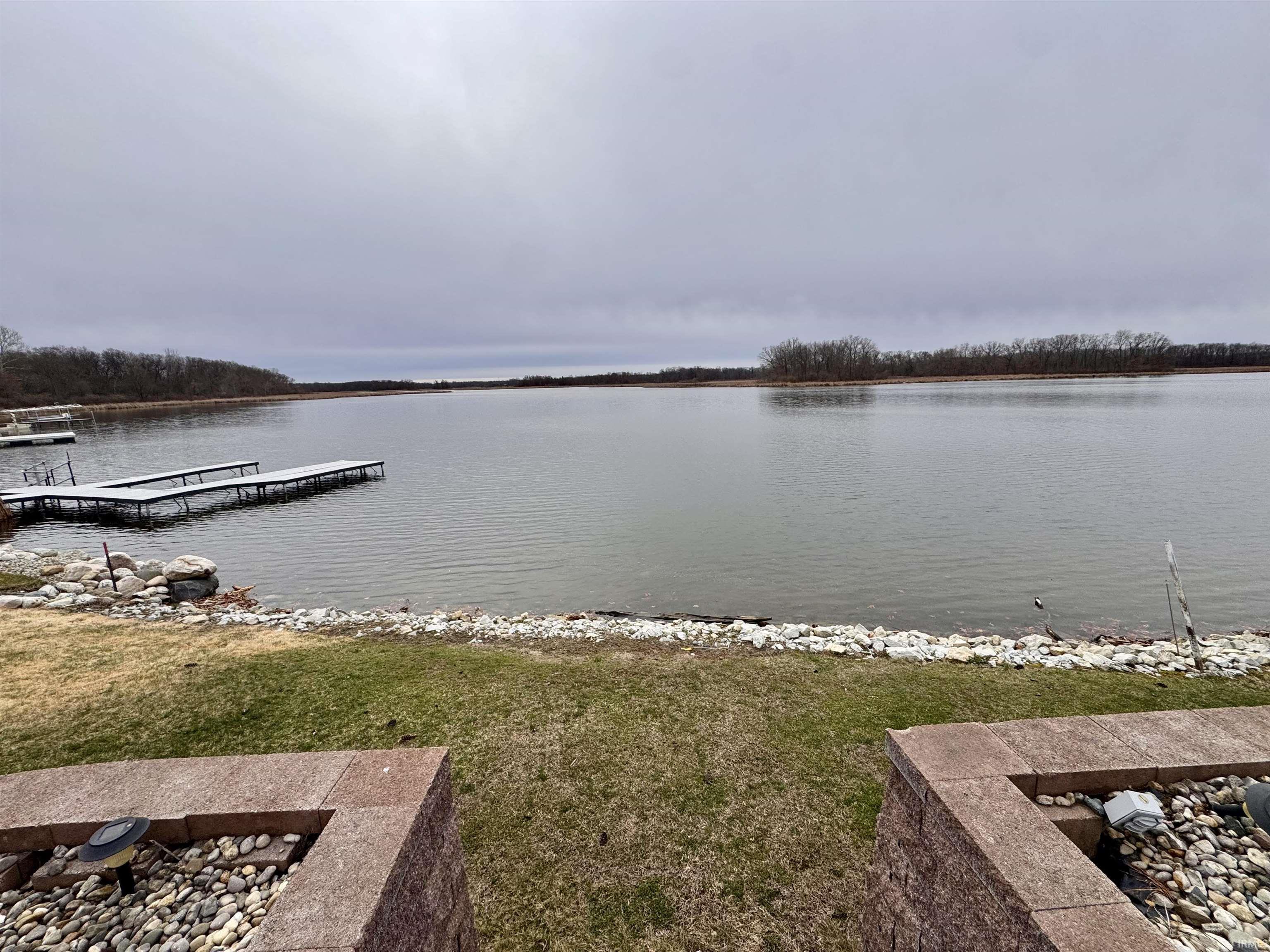 Image 3: Lake View