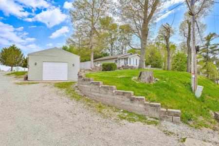 836 Chapman Lake Drive
