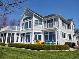 10333 N Grand