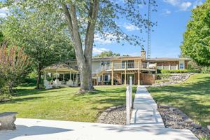 715 E Boydston Mill
