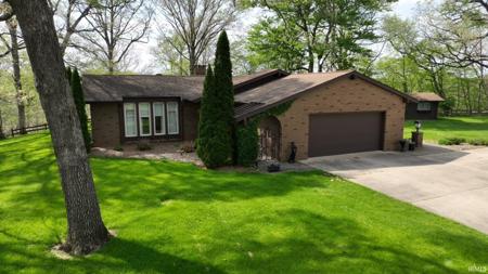 1828 N Royal Oaks