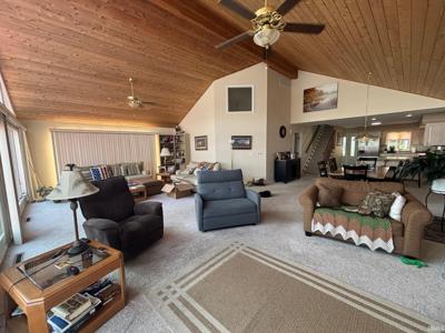 2910 Country Club Drive East