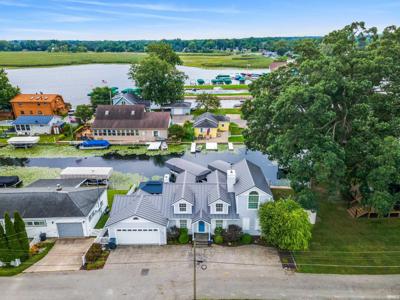 309 E North Kitson