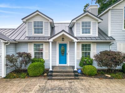 309 E North Kitson