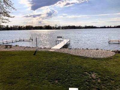 1372 N Lakeshore