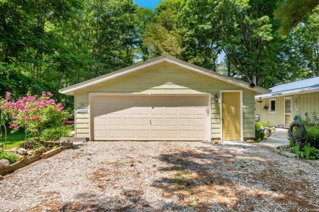 6521 Snug Harbour