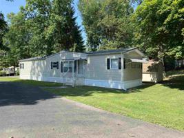 95 Lane 585 Lake James
