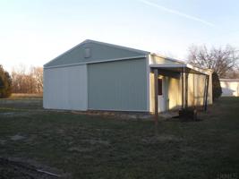 4933 N Boxman
