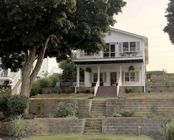 1305 Hilltop