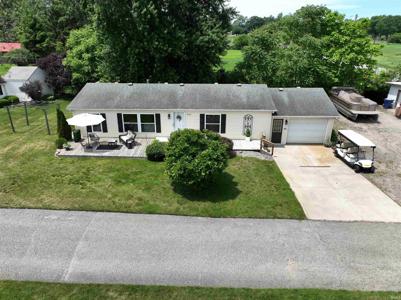 9107 N Mary D