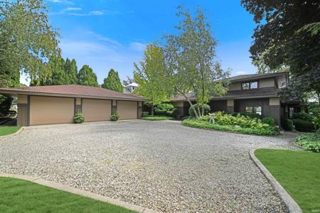 1135 E Northshore