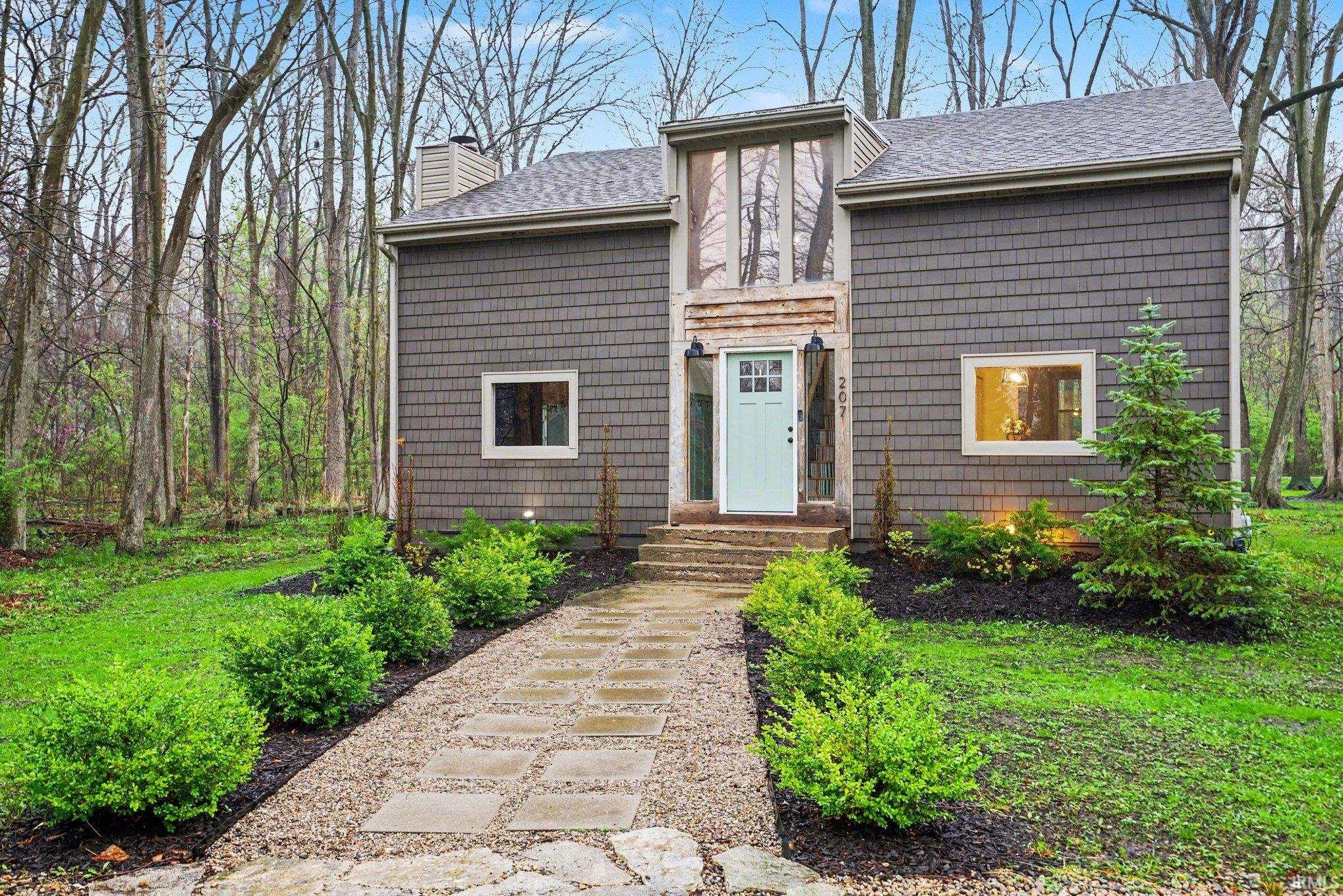 Image 1: Front of Home