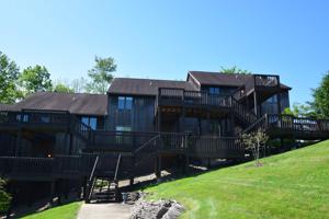 1830 E Eagle Bay