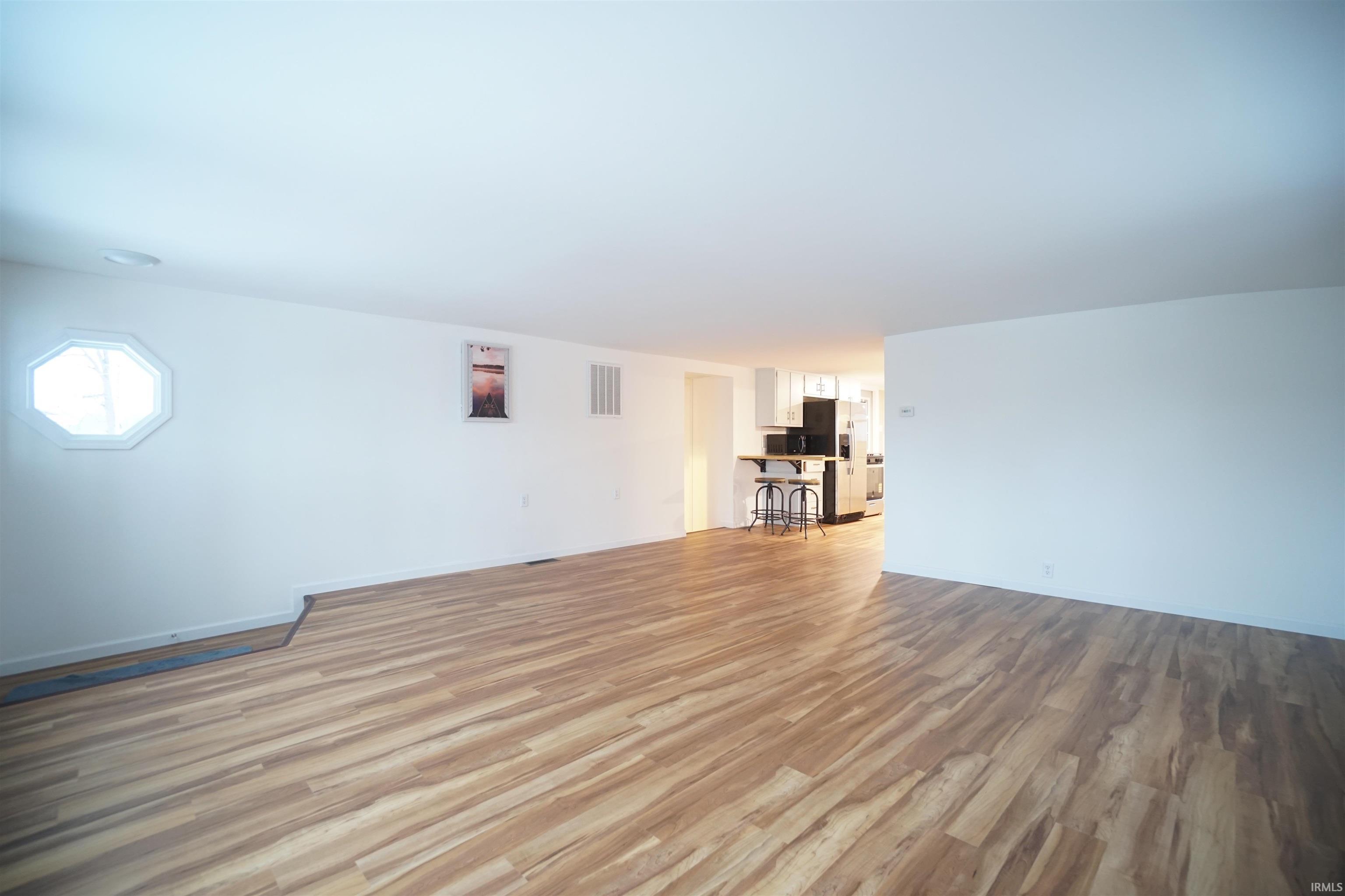 Image 3: Living Room Image 3: Living Room