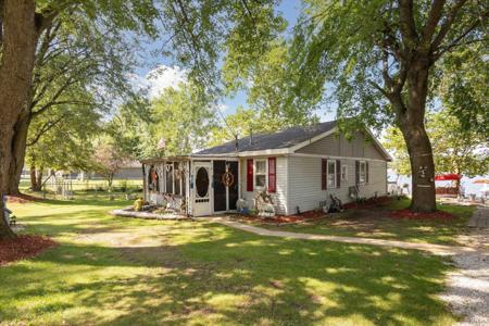 9235 S Julia