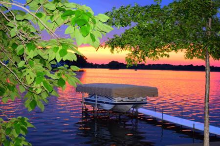 580 Lakeside