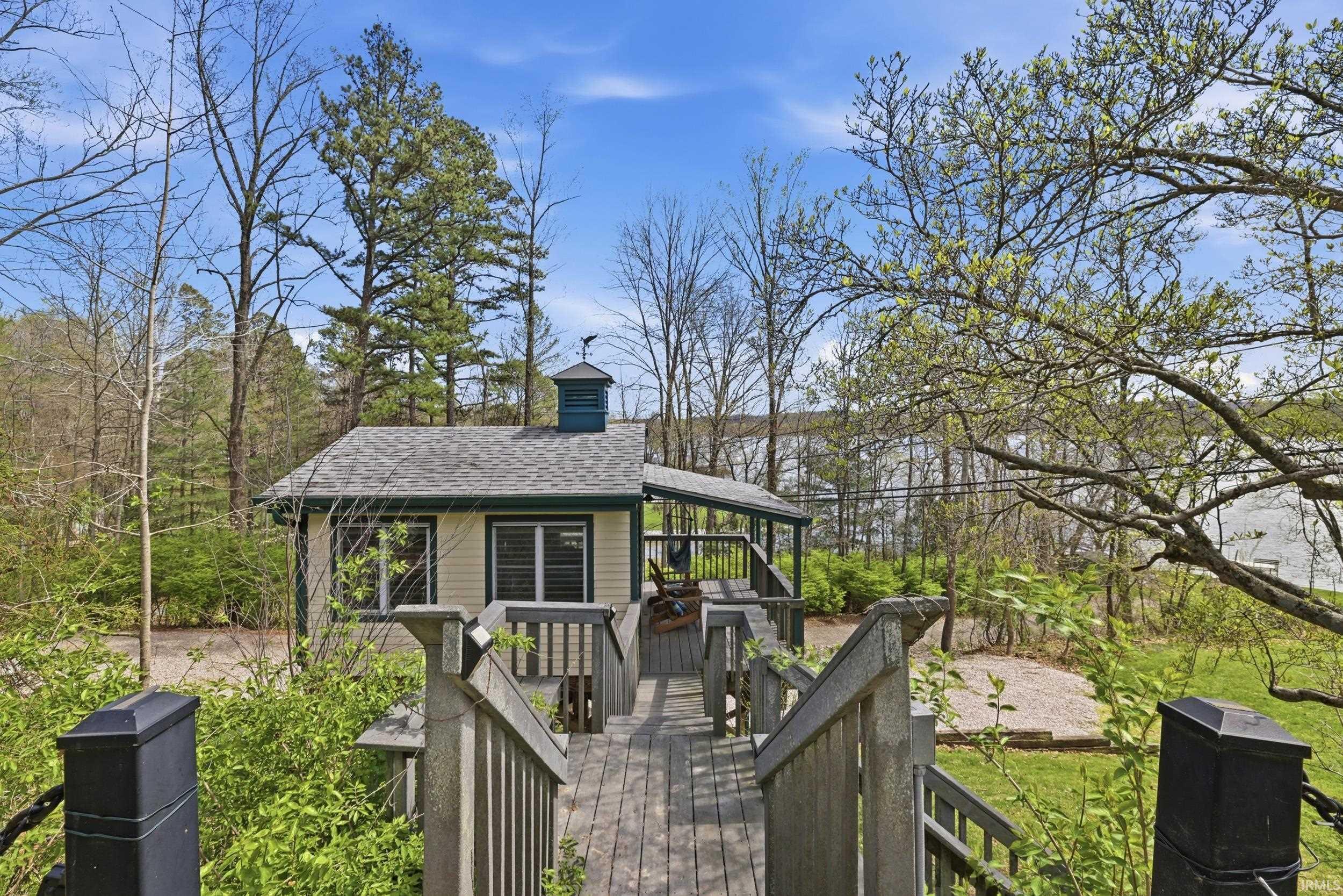 Image 3: Treehouse Image 3: Treehouse