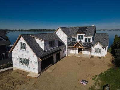 10985 Crows Nest