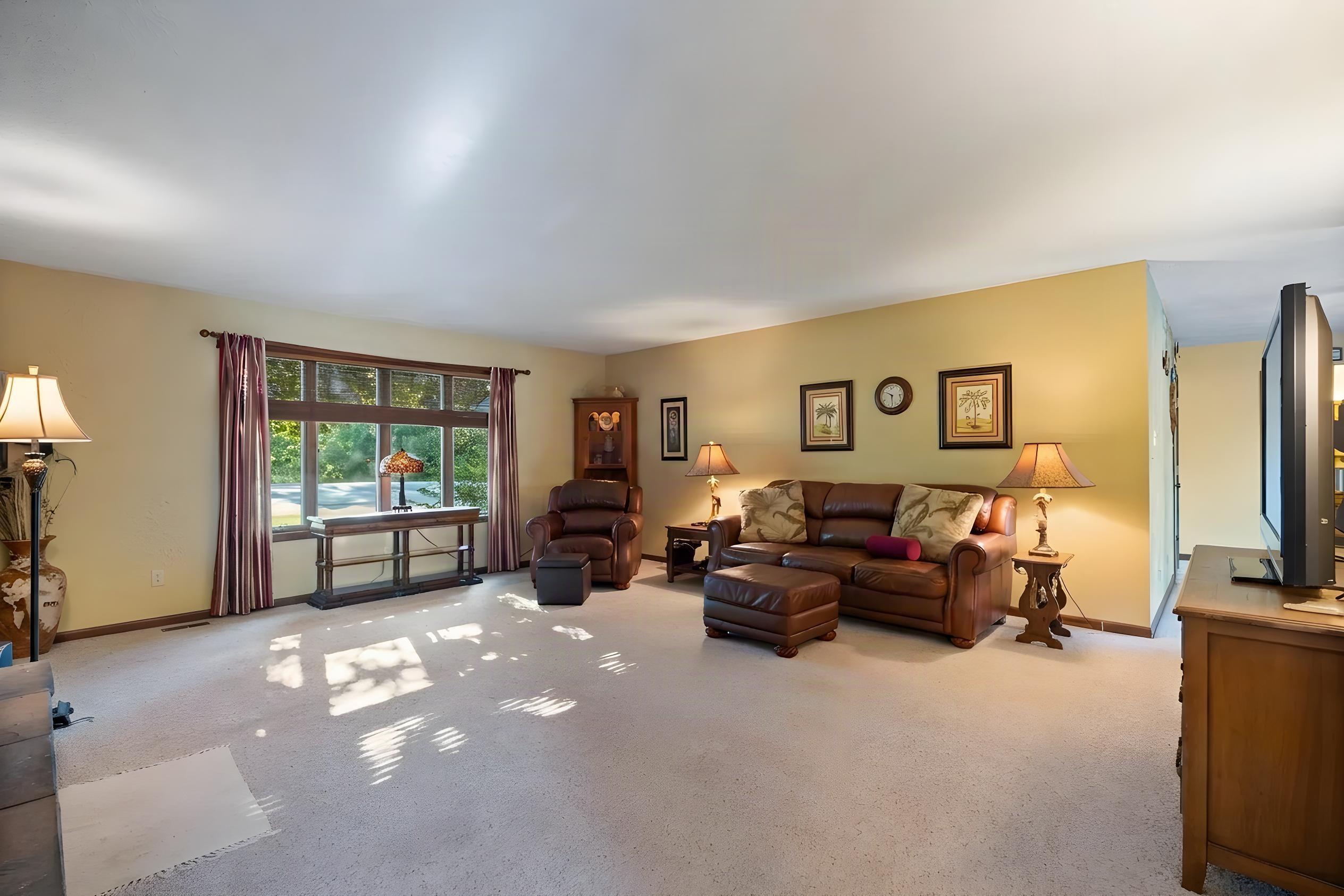 Image 3: Living Room Image 3: Living Room