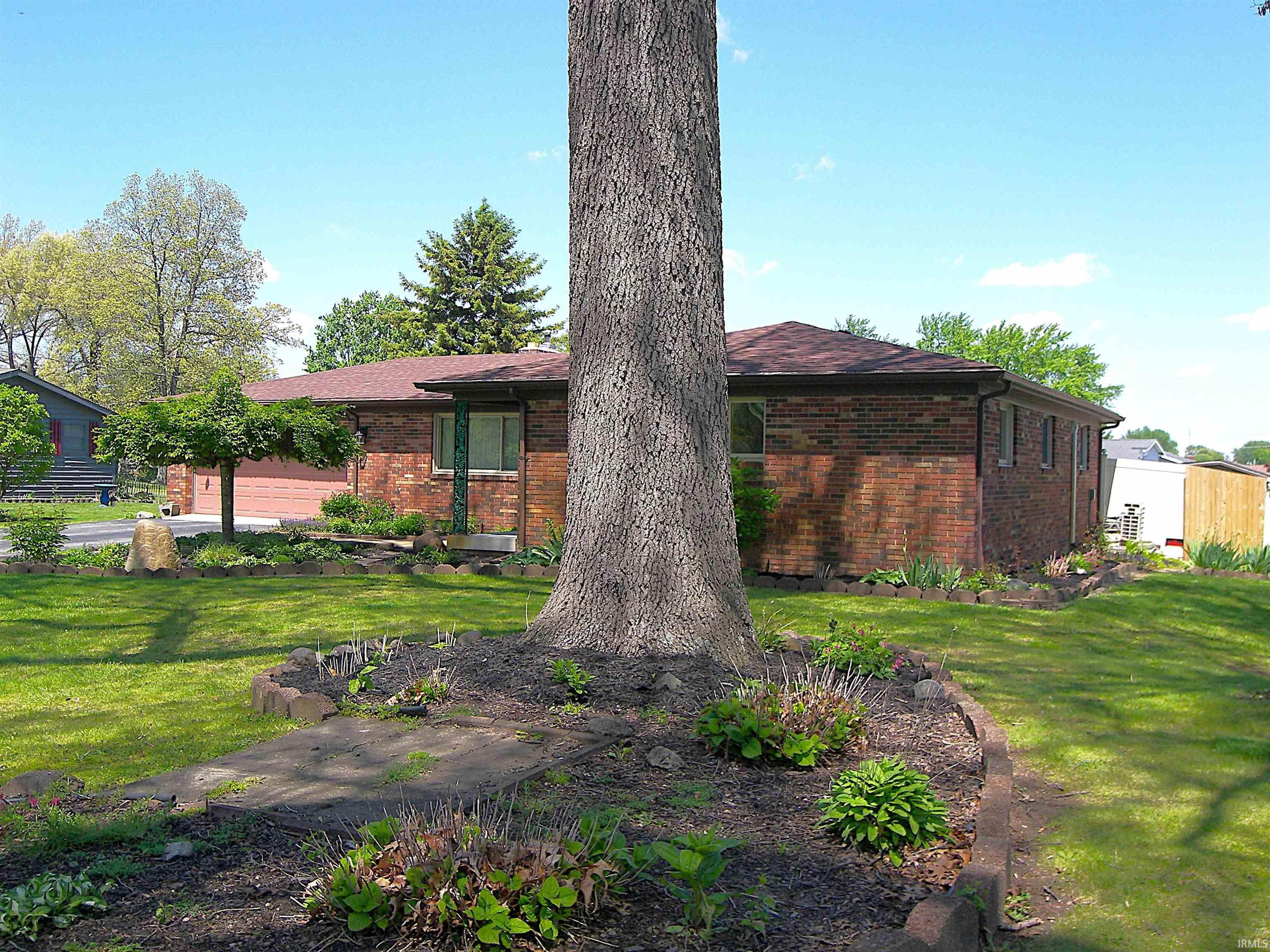 Image 2: Front SE angle