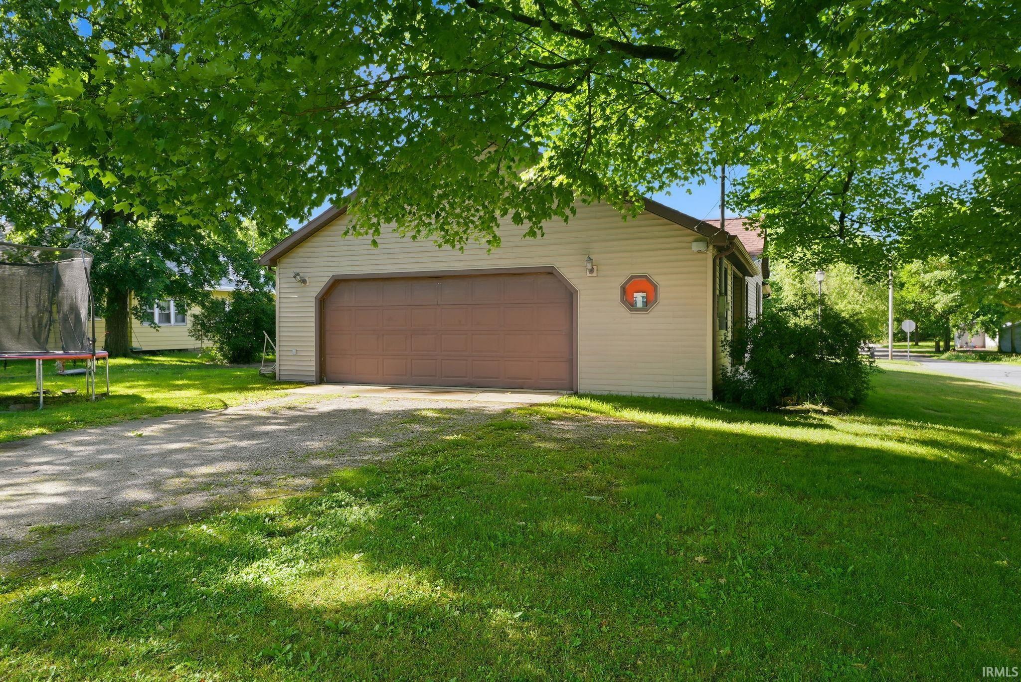 Image 3: Garage, Garage Image 3: Garage, Garage